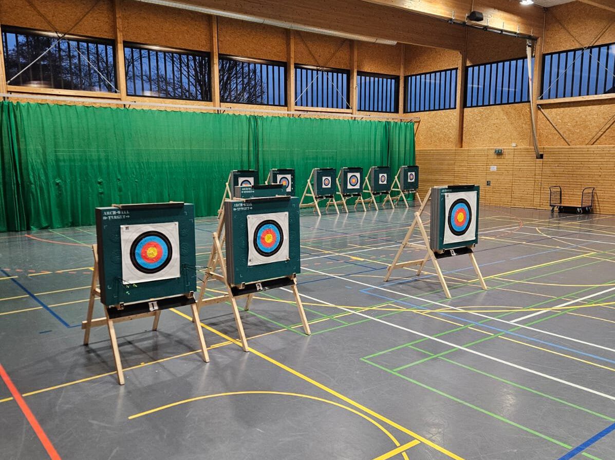 Scheibenaufstellung in der Halle